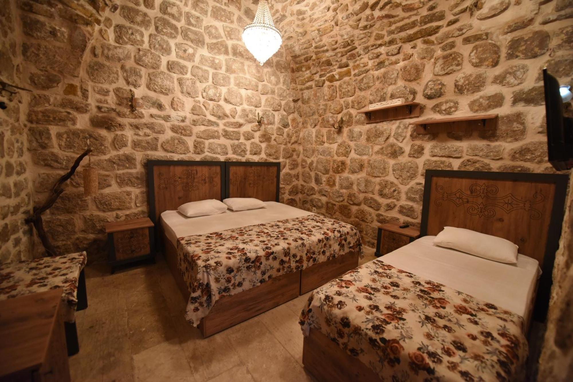 Artuklu Kervansaray Hotel Mardin Exterior photo